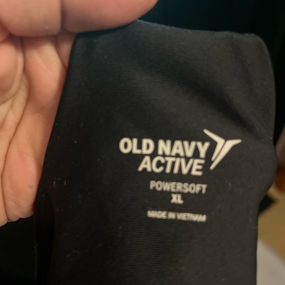 Old Navy Sports top